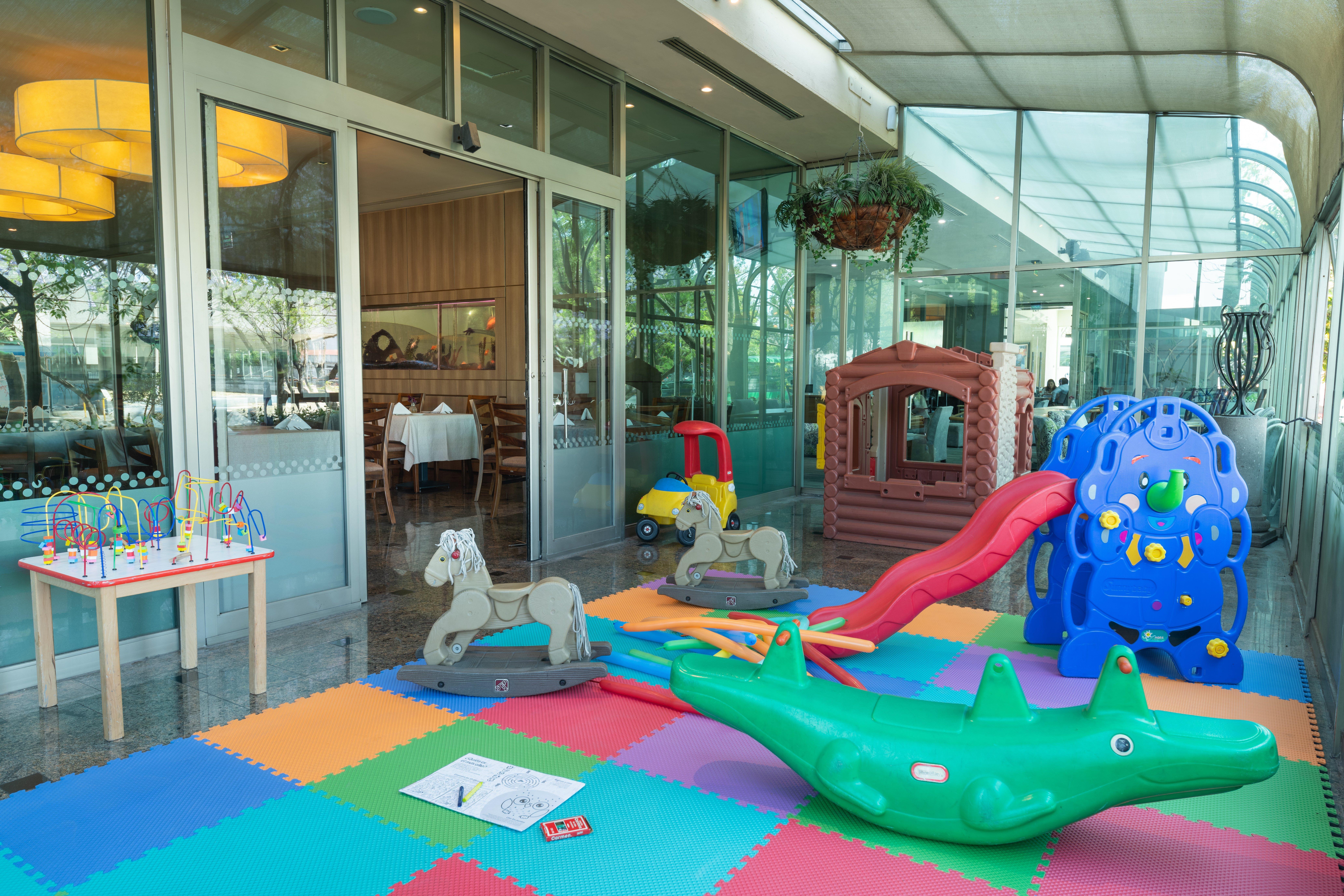 Holiday Inn Guadalajara Select By Ihg מראה חיצוני תמונה